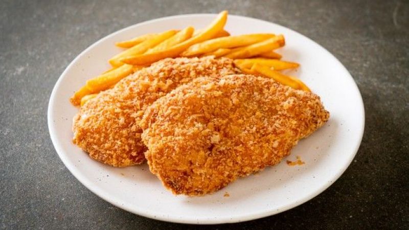 Evde Çıtır Tavuk Yapımı | KFC Tavuk Tarifi ile Leziz Tavuk | Çıtır tavuk yapımı aslında o kadar basit ki… Dilerseniz evinizde çitir tavuk yapimi tarifi ile hem kendinize hem de sevdiklerinize leziz sofralar hazırlayabilir, ziyafet verebilirsiniz. Eğer KFC usulü tavuk göğsü seviyorsanız ve daha az maliyetle daha fazla çitir tavuk hazırlamak istiyorsanız mutlaka bu vereceğimiz çitir tavuk yapimi tarifi denemelisiniz. İşte, az malzemeyle yapabileceğiniz, zahmetsiz ve oldukça pratik çıtır tavuk yapımı tarifimiz…