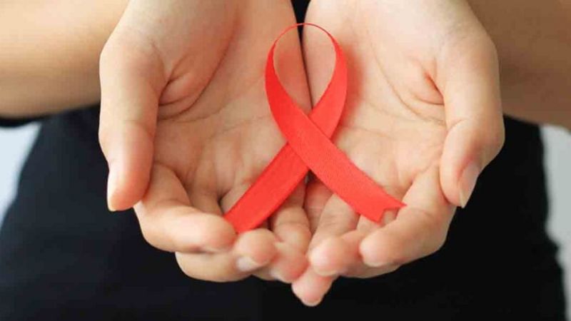 HIV Virüsünün İlk Belirtileri Ağız İçi Yaraları ve Yorgunluktur