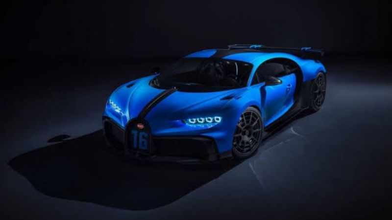 Bugatti Chiron Pur Sport: 3.6 Milyon Dolar
