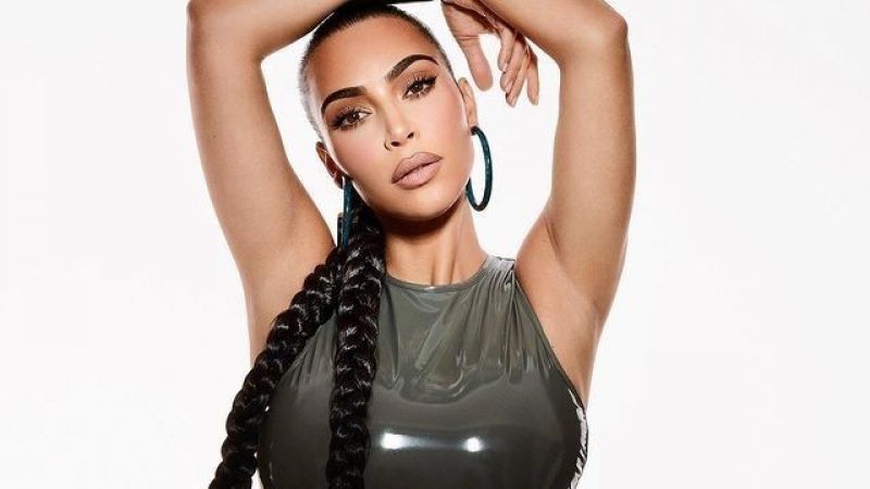 Kim Kardashian Takipçilerine Belgeseli İzlemelerini Söyledi
