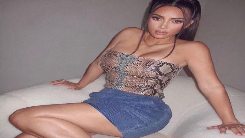 Kim Kardashian Kar Sözünü Birkaç Kez Tekrarladı