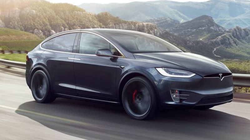 En İyi Elektrikli SUV Otomobiller Listesi 1 : Tesla Model X