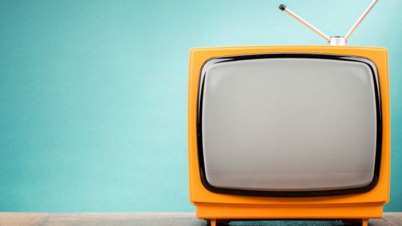 Bir İnsan Ortalama 4 Saat 33 Dakikasını TV Başında Geçiriyor