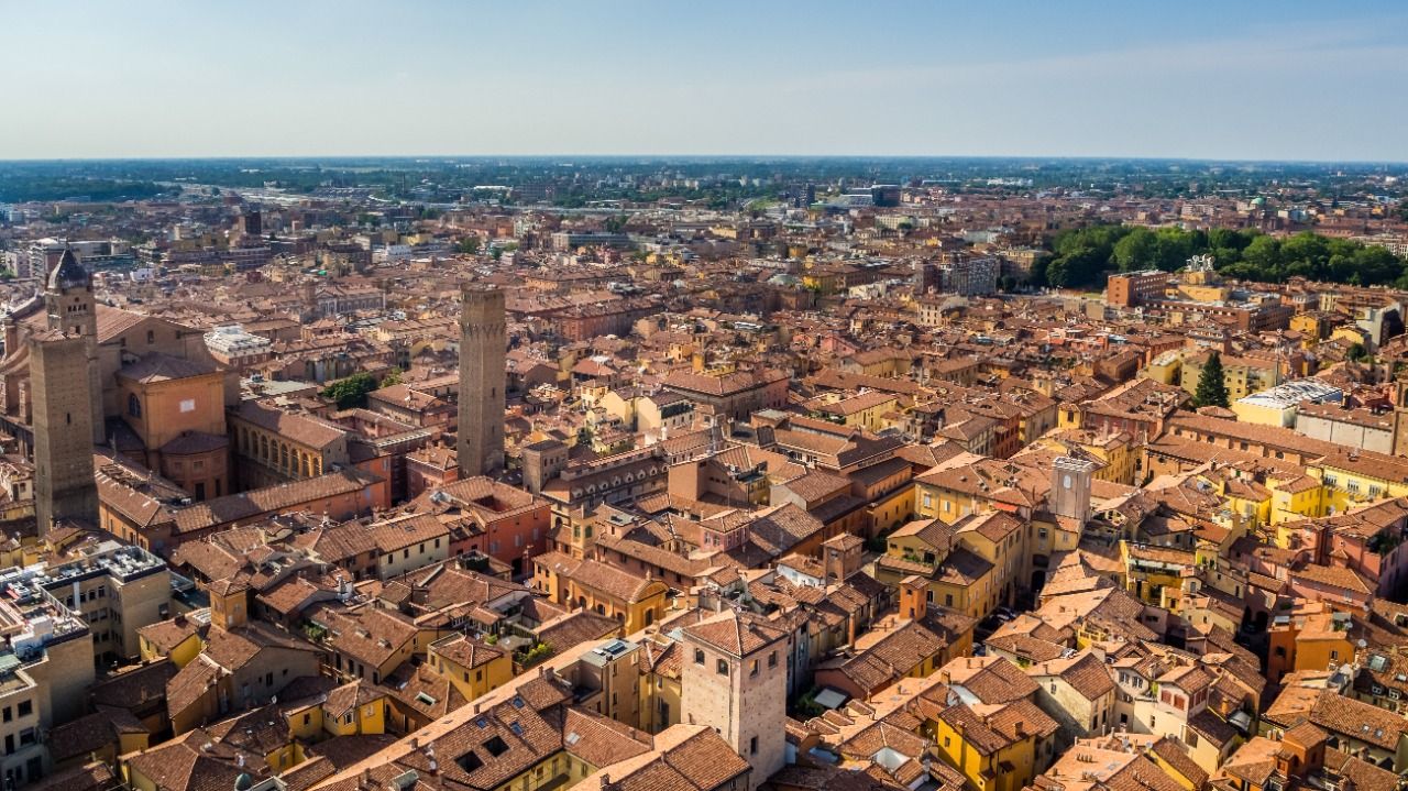İtalya Bologna Gezi Rehberi | İtalya’nın Kızıl Şehri Bologna Hakkında Bilinmesi Gerekenler!