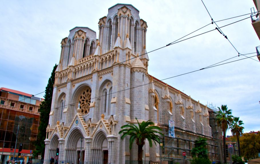 Fransa Nice Kilise Saldırısında 3 Kişi Hayatını Kaybetti! Terör Alarmı Verildi!
