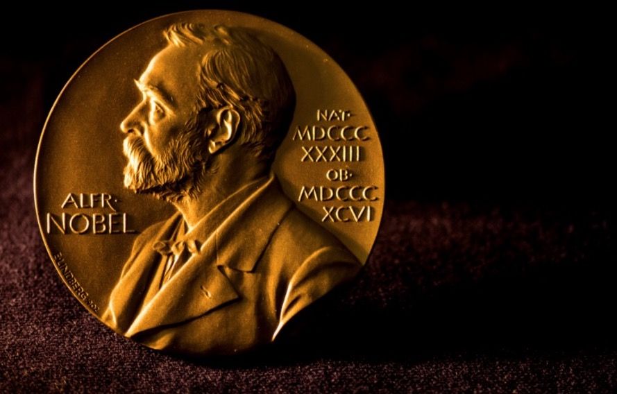 Nobel Ödülleri Nedir? Hangi Branşlarda ve Ne Zaman Verilir? Nobel Ödülü Kazanan Türkler Kimlerdir?