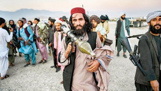 Taliban’dan Yeni Duyuru: Elleri Kesme Cezası ve İdam Geri Dönüyor!