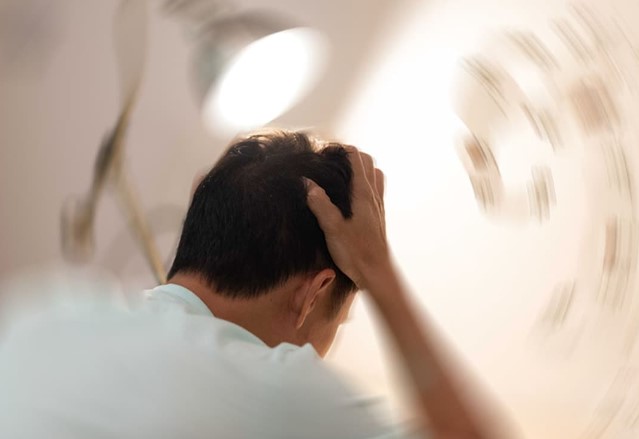 Vertigo Nedir? Belirtileri Nelerdir? Hamilelikte Vertigo Nasıl Tedavi Edilir?