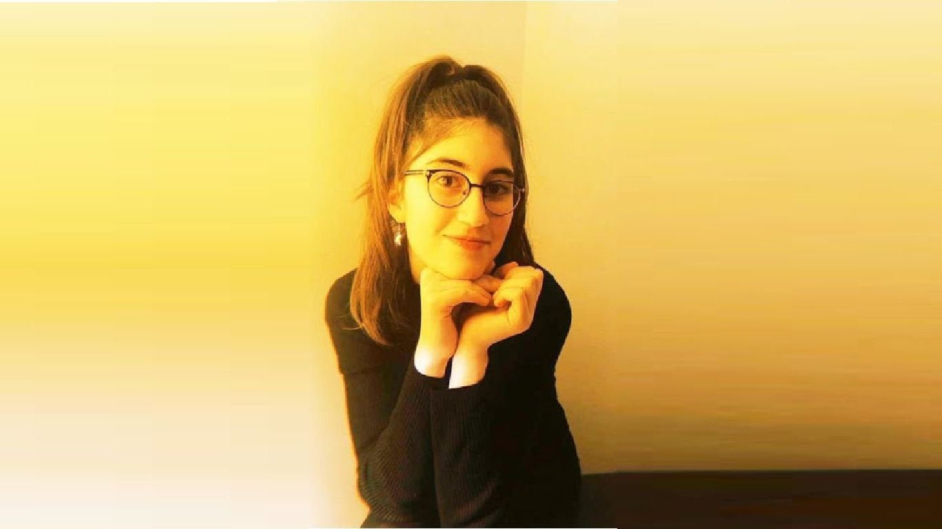 Zeyno Karadağlı Köşe Yazarı Oldu | Arzu Balkan Tamer Karadağlı Kızı Zeyno Karadağlı Kimdir