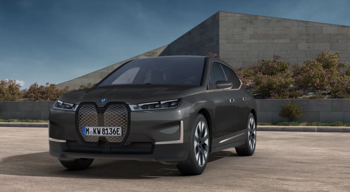 BMW iX m60 elektrikli araç atılımında “Ben de varım!” dedi