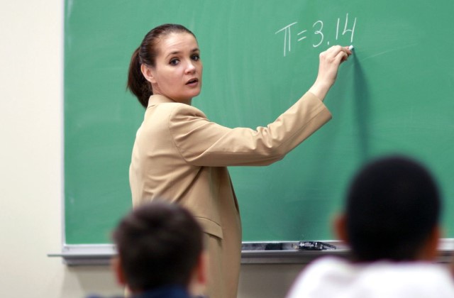 Özel Okul Öğretmen Maaşları Ne Kadar | Özelde Öğretmen Maaşları 2022 Listesi