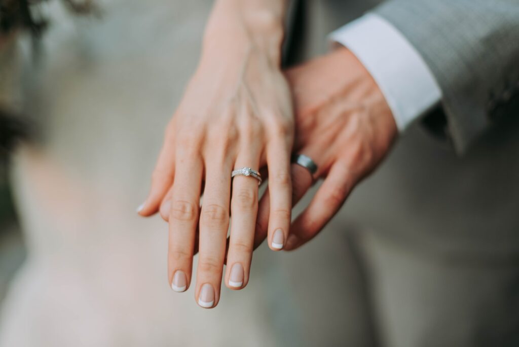 Yasal Evlenme Yaşı Kaçtır? Evlenmeye İzin Davası Nedir?