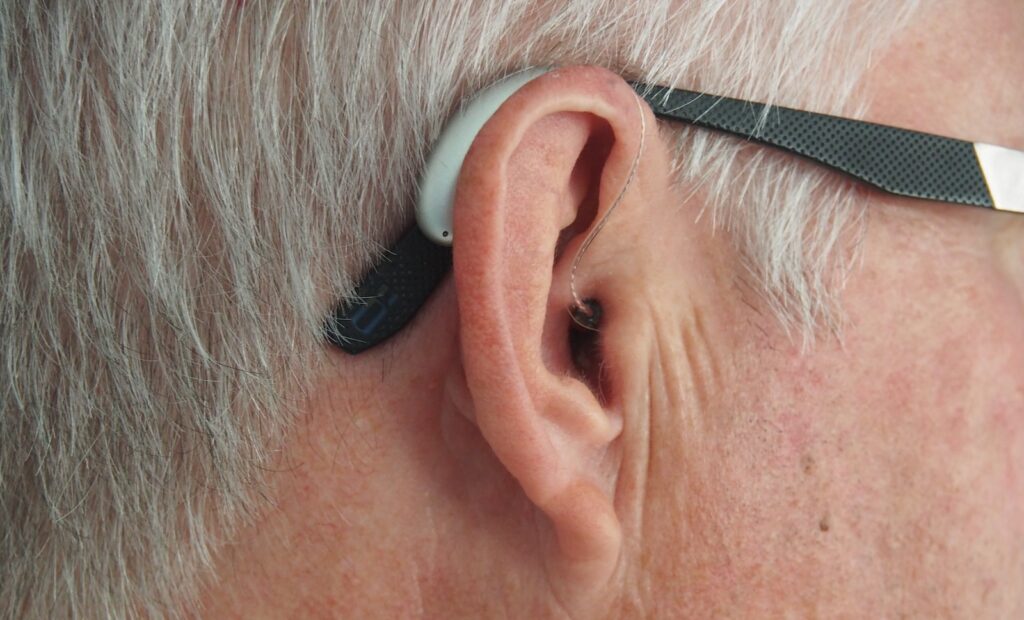 Kulak Çınlaması Neden Olur Nasıl Geçer | Tinnitus Kulak Çınlaması Neyin Habercisi?
