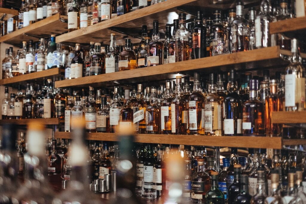 Viski Fiyatları 2023 | Markalarına Göre Viski Ne Kadar?