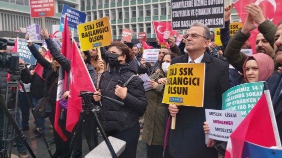 Staj ve Çırak Mağdurları Bursa'da Meydanlara İniyor!