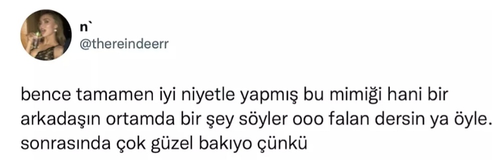 Pınar Deniz İpek Çiçek Olayı Ne? Aktris Dizisinin Galasına İpek Çiçek Damgasını Vurdu!