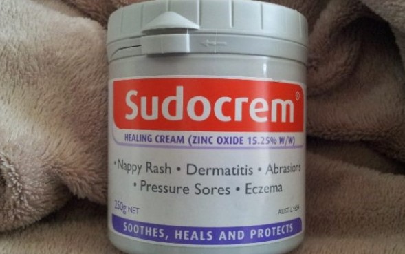  Sudocrem Yüze Sürülür mü | Sudocrem Cildi Kurutur mu? Sudocrem Faydaları Ne?