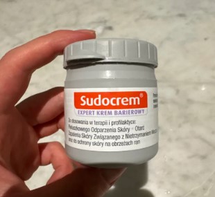  Sudocrem Yüze Sürülür mü | Sudocrem Cildi Kurutur mu? Sudocrem Faydaları Ne?
