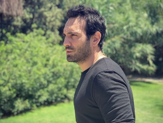 Buğra Gülsoy Kimdir | Bahar Dizisi Kadrosunda Yer Alan Buğra Gülsoy Kaç Yaşında?