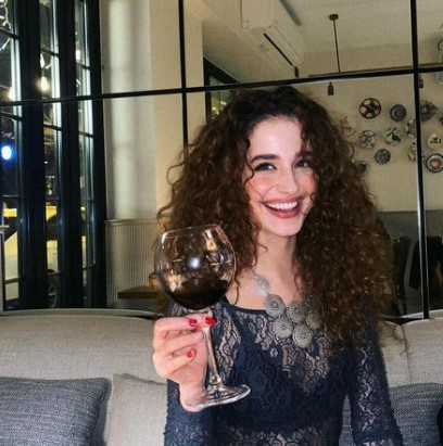 Nazlı Çetin Kimdir