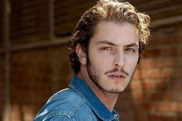 Boran Kuzum Kimdir | Boran Kuzum Kaç Yaşında? Boran Kuzum Sevgilisi Kim?