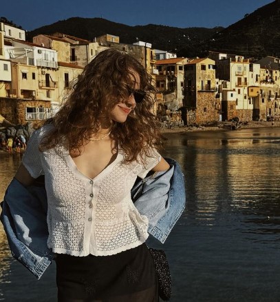 Ahsen Eroğlu Kimdir | Deha Dizisinde Rol Alacak Ahsen Eroğlu Evli mi?