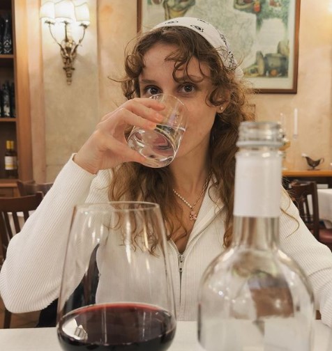 Ahsen Eroğlu Kimdir | Deha Dizisinde Rol Alacak Ahsen Eroğlu Evli mi? Ahsen Eroğlu Kimdir | Deha Dizisinde Rol Alacak Ahsen Eroğlu Evli mi?