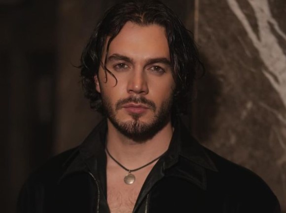 İsmail Ege Şaşmaz Kimdir | Yepyeni Bir Dizi ile Ekranlara Dönen İsmail Ege Şaşmaz Kaç Yaşında?