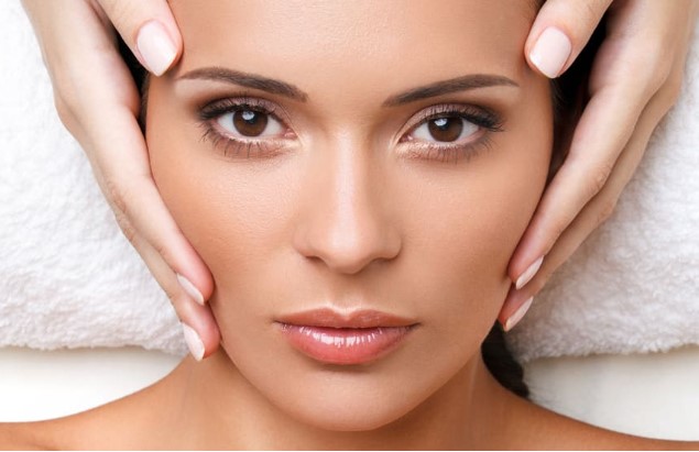 Medikal Cilt Bakımı Nedir? Evde Cilt Bakımından 5 FarkıMedikal Cilt Bakımı Nedir? Evde Cilt Bakımından 5 Farkı