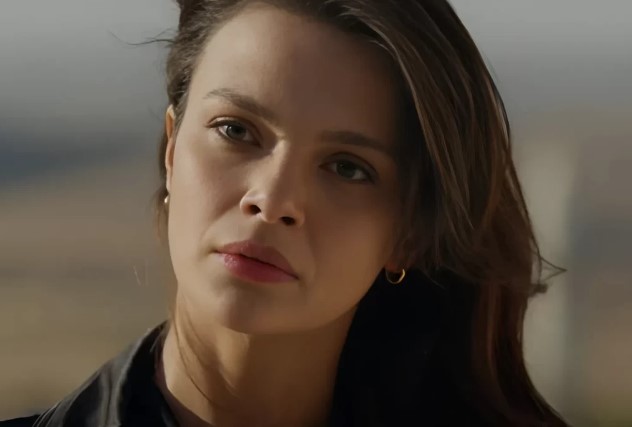 Sinem Ünsal - Uzak Şehir Dizisi Alya Albora