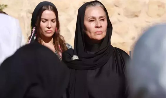 Gonca Cilasun - Uzak Şehir Dizisi Sadakat Albora