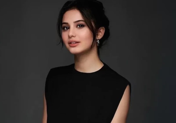 Helin Kandemir Kimdir | Helin Kandemir Hangi Dizide Oynuyor? Helin Kandemir Evli mi? 