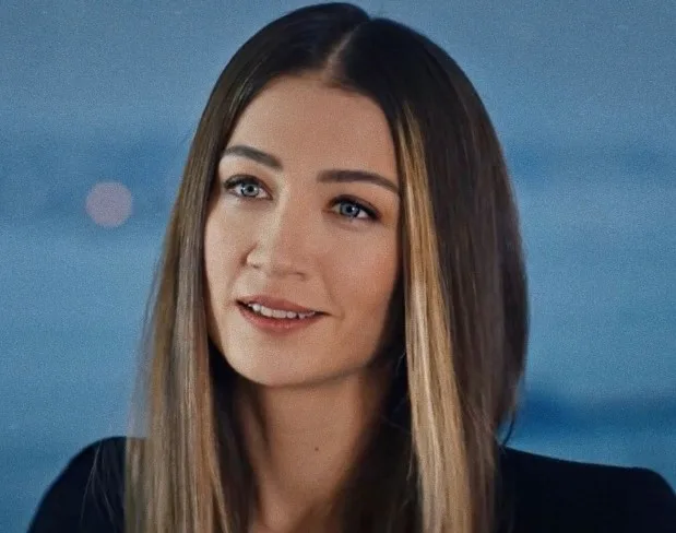 Ceren Benderlioğlu Kimdir | Eşref Rüya Dizisinin Irmak Karakteri Ceren Benderlioğlu Kiminle Evli? 