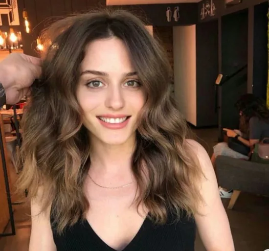 Seren Şirince Kimdir | Çift Kişilik Oda Oyuncu Kadrosunda Yer Alan Seren Şirince Evli mi? 