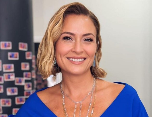 Ceyda Düvenci Kimdir | Ceyda Düvenci Boşandı mı? Ceyda Düvenci Yeni Sevgilisi Kim?