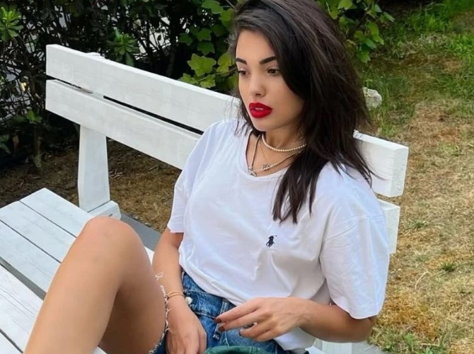 Lizge Cömert Kimdir | Lizge Cömert Kiminle Sevgili? Lizge Cömert’in Yeni Dizi Projesi Nedir?