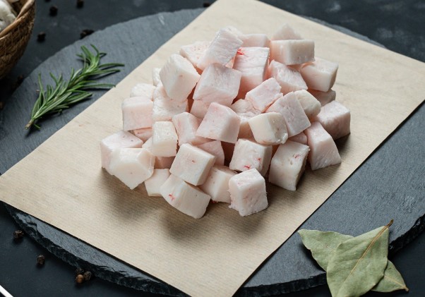 Kuyruk Yağının Cilde Faydaları Nelerdir | Kuyruk Yağı Yüze Sürülür mü? 