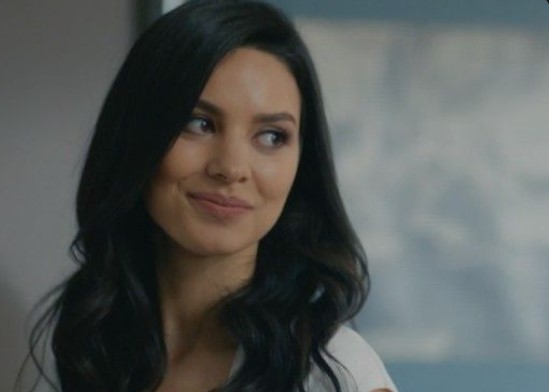 Hazal Filiz Küçükköse Kimdir | Hazal Filiz Küçükköse Hangi Dizi ile Ekranlara Geri Döndü? 