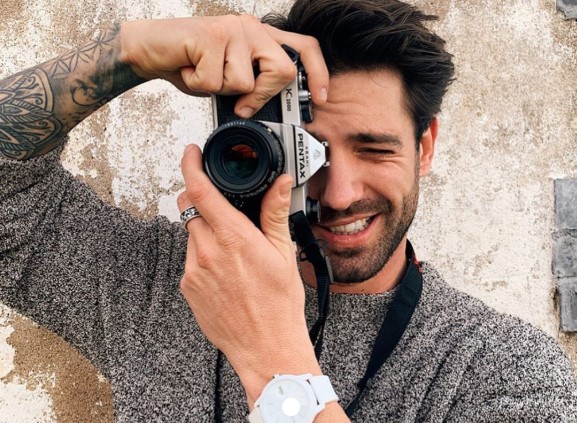 Serkay Tütüncü Kimdir | Serkay Tütüncü Kiminle Sevgili? Serkay Tütüncü’nün Yeni Dizisi Ne? 