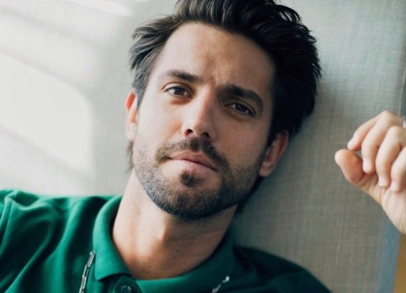 Serkay Tütüncü Kimdir | Serkay Tütüncü Kiminle Sevgili? Serkay Tütüncü’nün Yeni Dizisi Ne? 