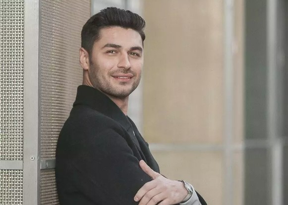 Emre Dinler Kimdir | Kızılcık Şerbeti Dizisinin Yeni Fatih’i Kim? 