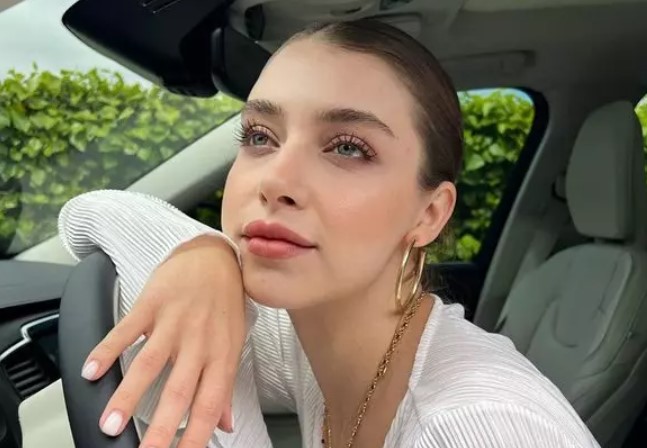 Gamze Erçel Kimdir | Gamze Erçel Ne Okudu? Hande Erçel ile Gamze Erçel Gerçek Kardeş mi? 