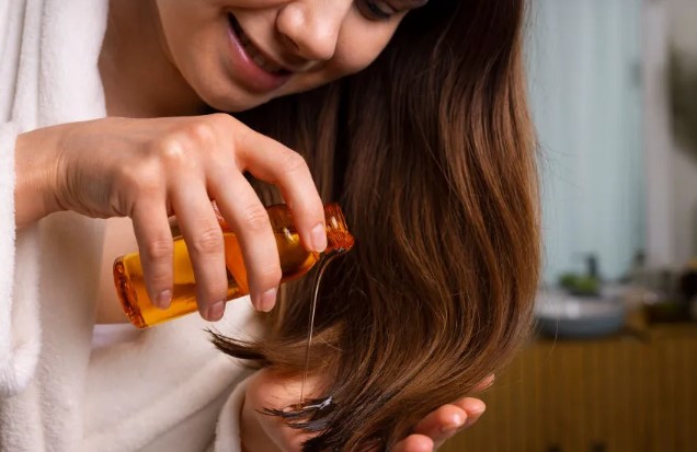 Hint Yağı Faydaları Neler | Hint Yağı Nereye Sürülür? Yüzüme Hint Yağı Sürersem Ne Olur? 