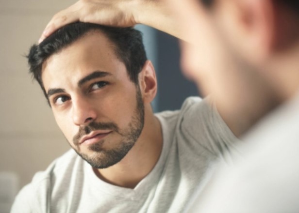 Saç Derisinde Yara ve Kabuklanma Neden Olur? Saç Dipleri Neden Yara Olur?