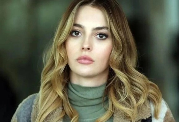 Melis Sezen Kimdir | Delikanlı Dizisi Hazan’ı Melis Sezen Yaşı Kaç?