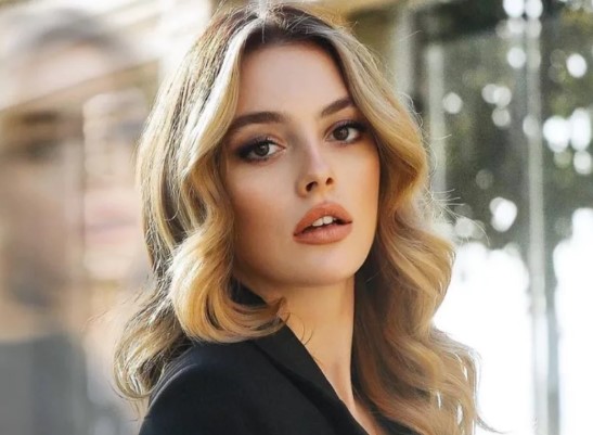 Melis Sezen Kimdir | Delikanlı Dizisi Hazan’ı Melis Sezen Yaşı Kaç?