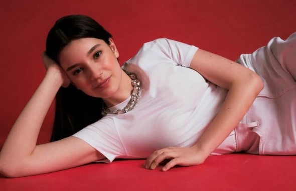 Mina Demirtaş Kimdir | Delikanlı Dizisi Dila’sı Mina Demirtaş Kiminle Sevgili?