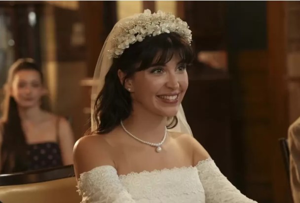 Beyza Gümülcine Kimdir | Güneşin Doğduğu Yer Dizisi Oyuncusu Beyza Gümülcine Hangi Dizilerde Rol Aldı?