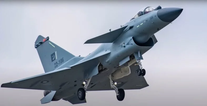 Rafale Krizi: Hindistan-Pakistan Hava Savaşında Modern Savaş Uçaklarının İtibarı Sarsıldı mı?