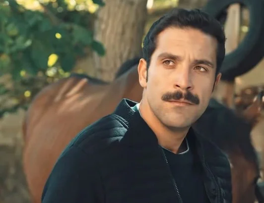 Cihat Süvarioğlu Kimdir | Sevdiğim Sensin Dizisi Oyuncusu Cihat Süvarioğlu Hangi Dizilerde Oynadı? 